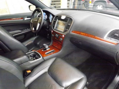 2012 Chrysler 300  Limited