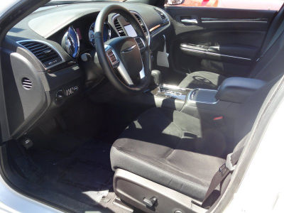 2011 Chrysler 300  Base