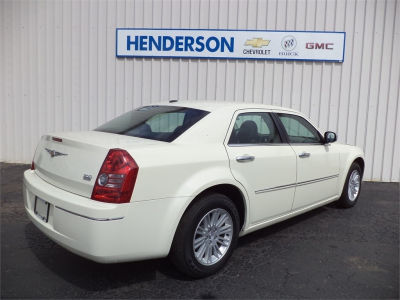 2010 Chrysler 300  Touring