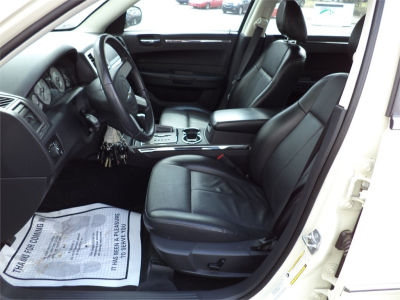 2010 Chrysler 300  Touring