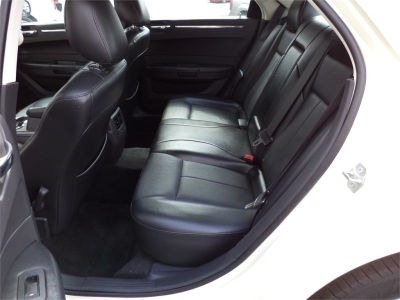 2010 Chrysler 300  Touring