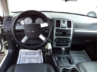 2010 Chrysler 300  Touring