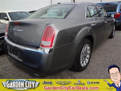 2012 Chrysler 300  Limited