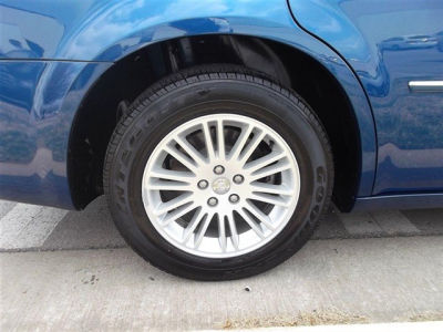 2010 Chrysler 300  Touring