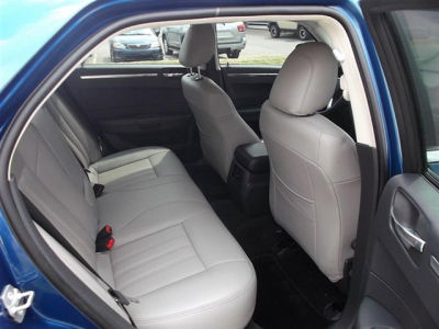 2010 Chrysler 300  Touring