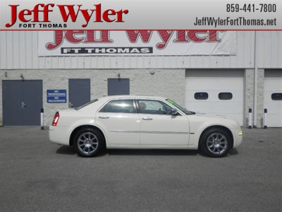 2010 Chrysler 300  Touring