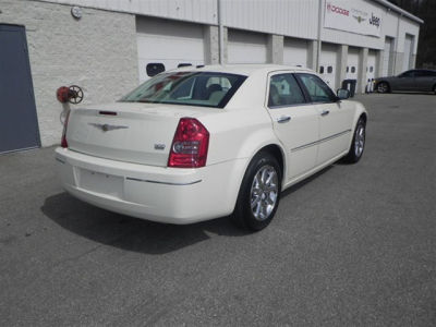 2010 Chrysler 300  Touring