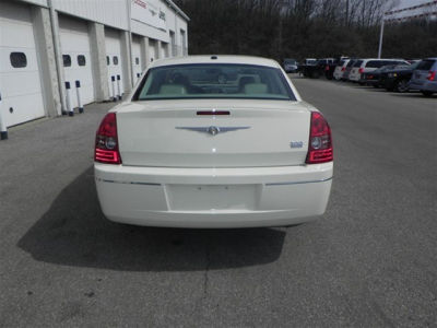 2010 Chrysler 300  Touring