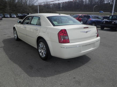 2010 Chrysler 300  Touring