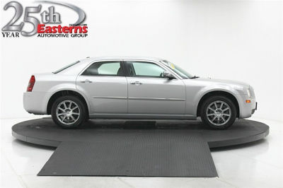 2010 Chrysler 300  Touring/Signature Series