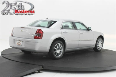 2010 Chrysler 300  Touring/Signature Series