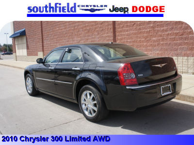 2010 Chrysler 300  Limited