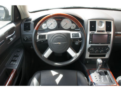 2010 Chrysler 300  Limited