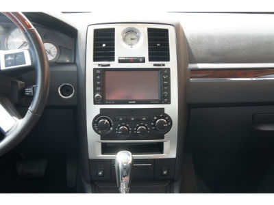 2010 Chrysler 300  Limited