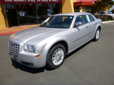 2010 Chrysler 300  Touring