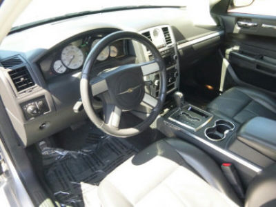 2010 Chrysler 300  Touring