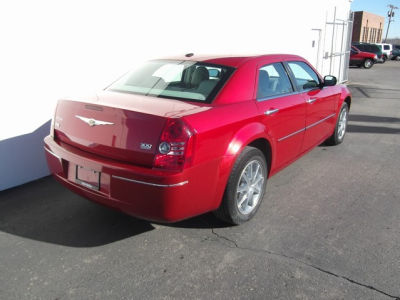 2010 Chrysler 300  Touring/Signature Series