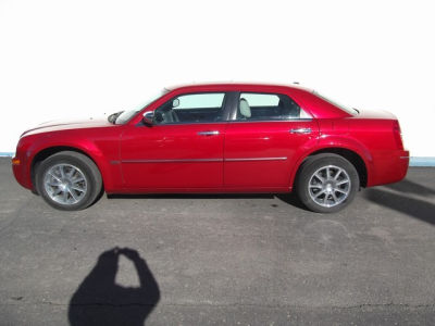 2010 Chrysler 300  Touring/Signature Series