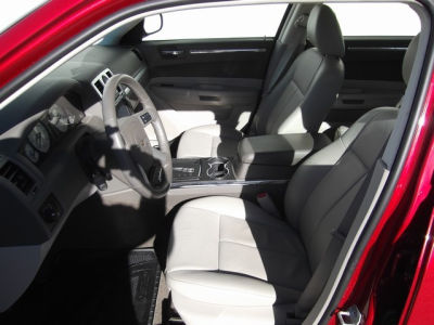 2010 Chrysler 300  Touring/Signature Series