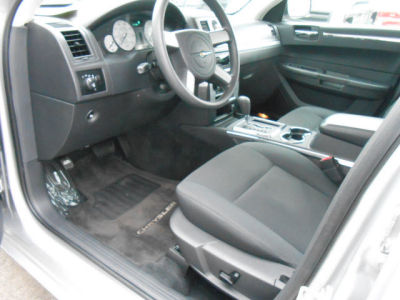 2010 Chrysler 300  Touring Plus