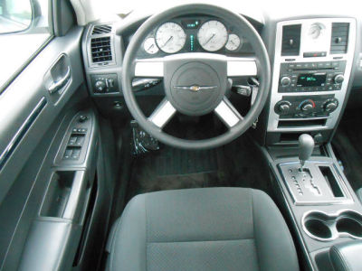 2010 Chrysler 300  Touring Plus