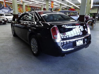 2012 Chrysler 300  Limited