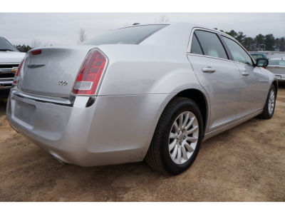 2012 Chrysler 300  Base