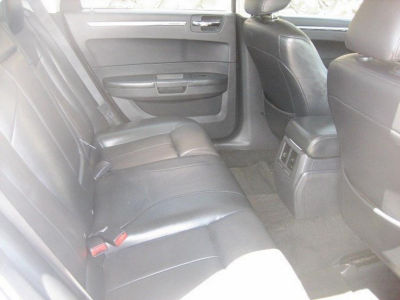 2010 Chrysler 300  Touring