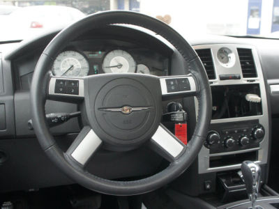 2010 Chrysler 300  Touring