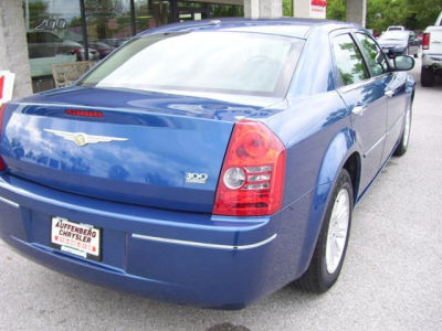 2010 Chrysler 300  Touring Plus