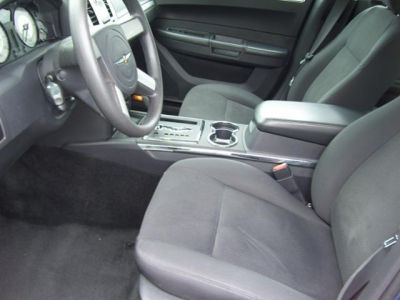 2010 Chrysler 300  Touring Plus