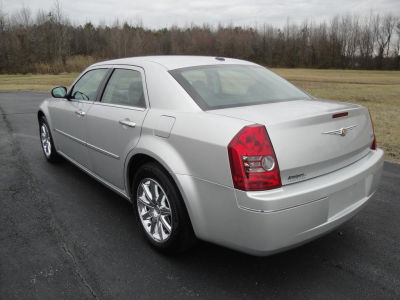 2010 Chrysler 300  Touring