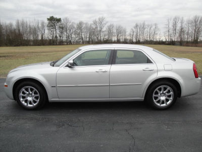 2010 Chrysler 300  Touring