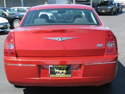 2010 Chrysler 300  Touring