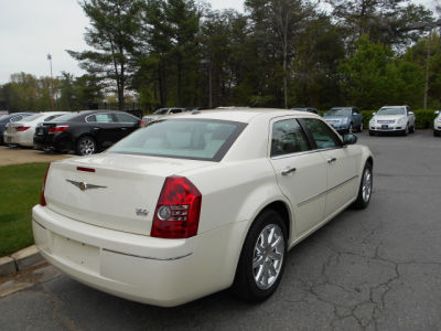2010 Chrysler 300  Touring