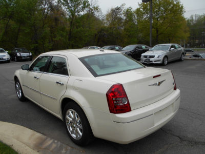 2010 Chrysler 300  Touring