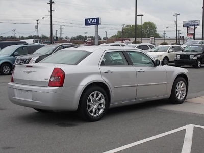 2010 Chrysler 300  Touring