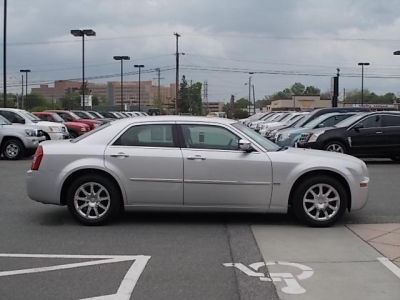 2010 Chrysler 300  Touring