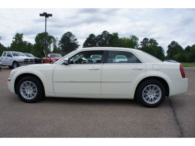 2010 Chrysler 300  Touring