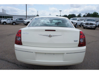 2010 Chrysler 300  Touring