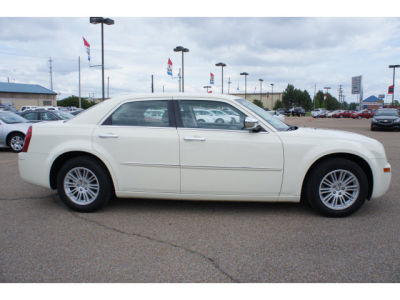 2010 Chrysler 300  Touring