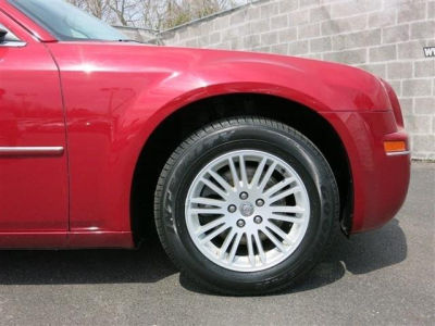 2010 Chrysler 300  Touring