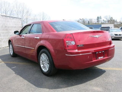 2010 Chrysler 300  Touring