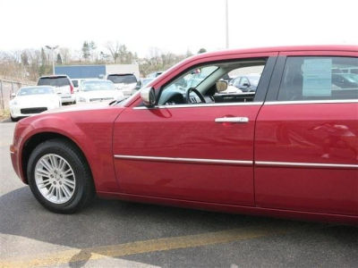 2010 Chrysler 300  Touring