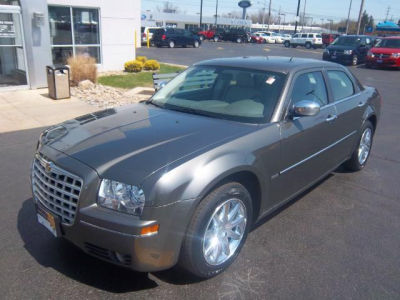 2010 Chrysler 300  Touring