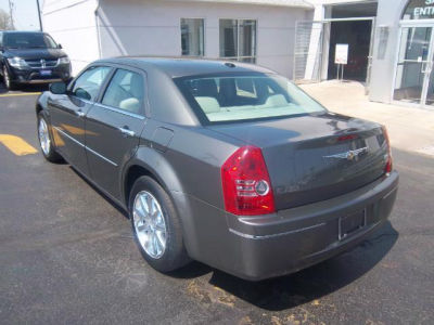 2010 Chrysler 300  Touring