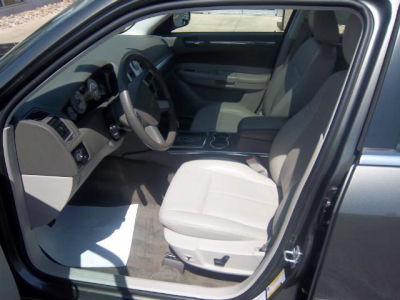 2010 Chrysler 300  Touring