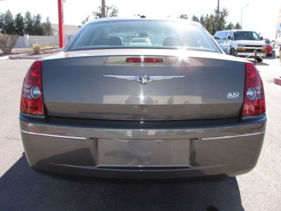 2010 Chrysler 300  Touring