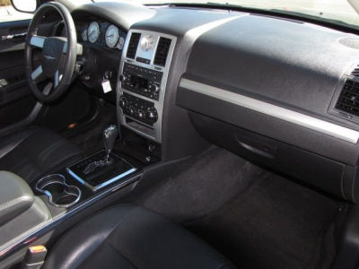 2010 Chrysler 300  Touring