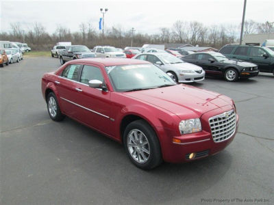 2010 Chrysler 300  Touring/Signature Series